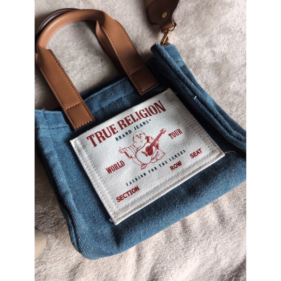 True religion cross body purse - Picture 2 of 5